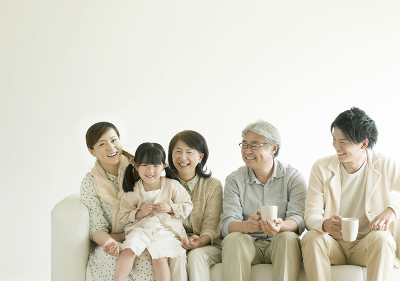 還暦祝いのプレゼントの選び方 基本知識やマナー 喜ばれる贈り物とは ギフトを贈る お役立ちコラム Gift Column Jtbギフトシリーズ