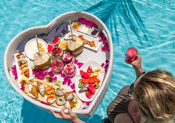 フローティングブレックファスト