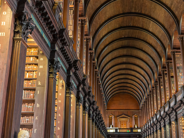 トリニティカレッジ