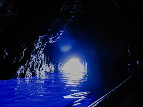 カプリ島・青の洞窟