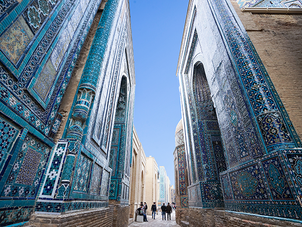 シャーヒズィンダ廟