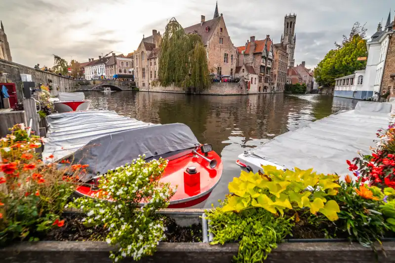 夕暮れ時の世界遺産ブルージュ