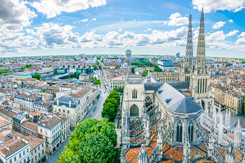 ボルドー市街地とサン・タンドレ大聖堂