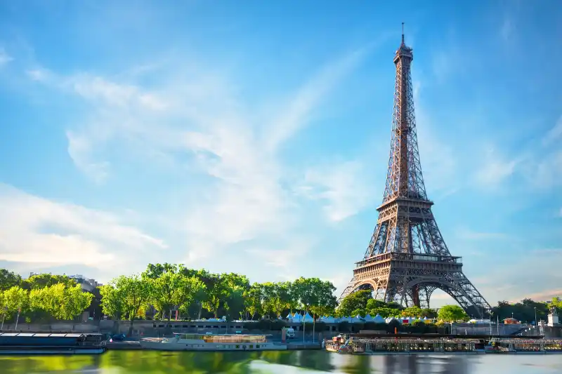 エッフェル塔