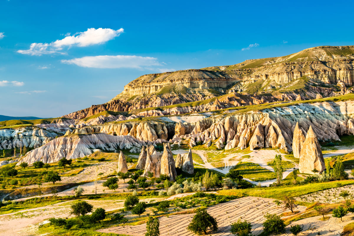 ローズバレー バラの谷の奇岩