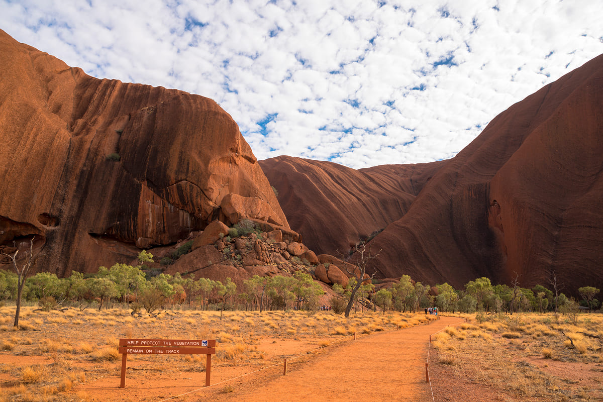 オルガ渓谷の風の谷
