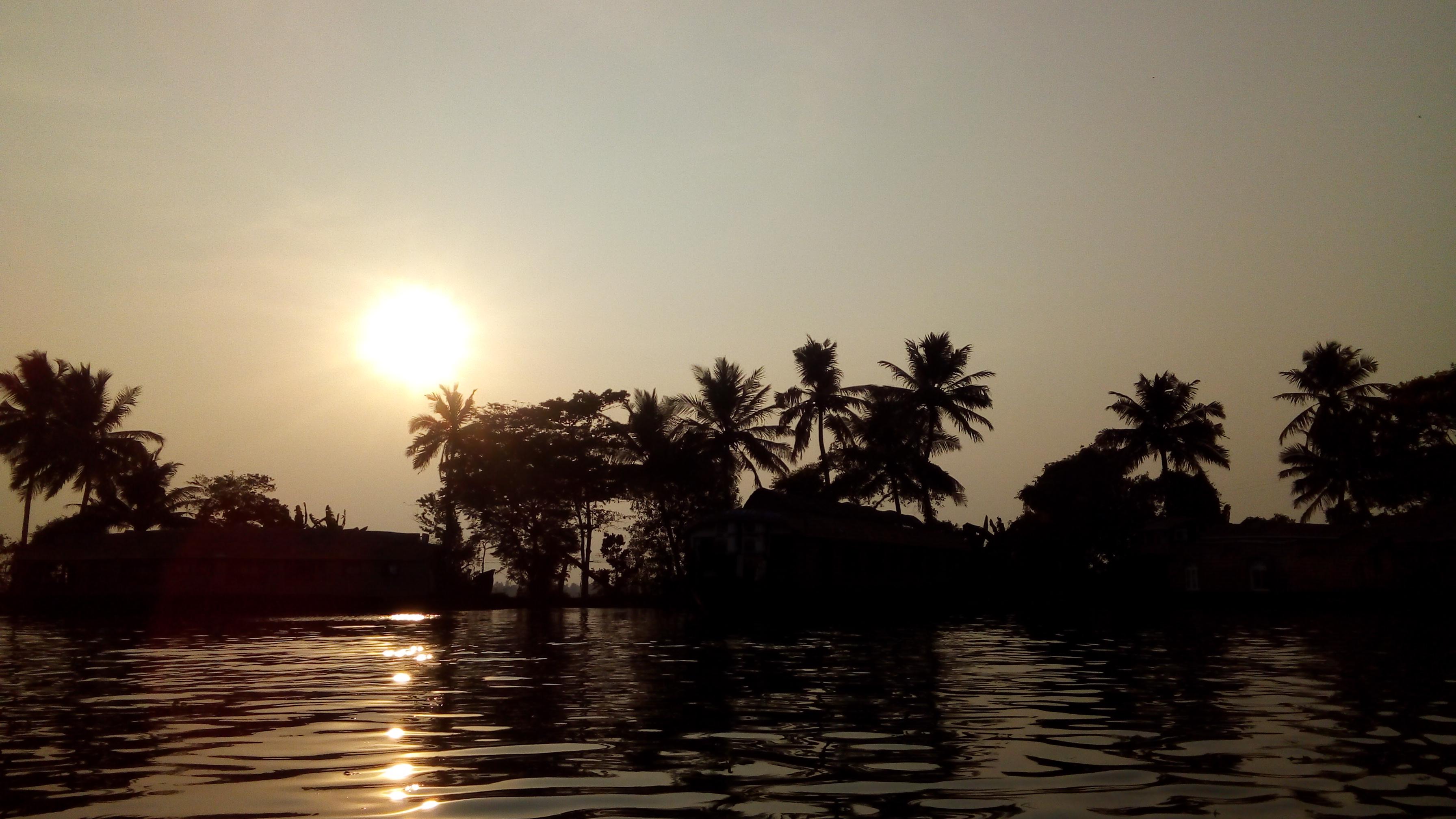 インド都市情報 ケララ コーチンの気候 服装