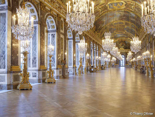日本語公認ガイドと行くベルサイユ宮殿ツアー 午前/午後