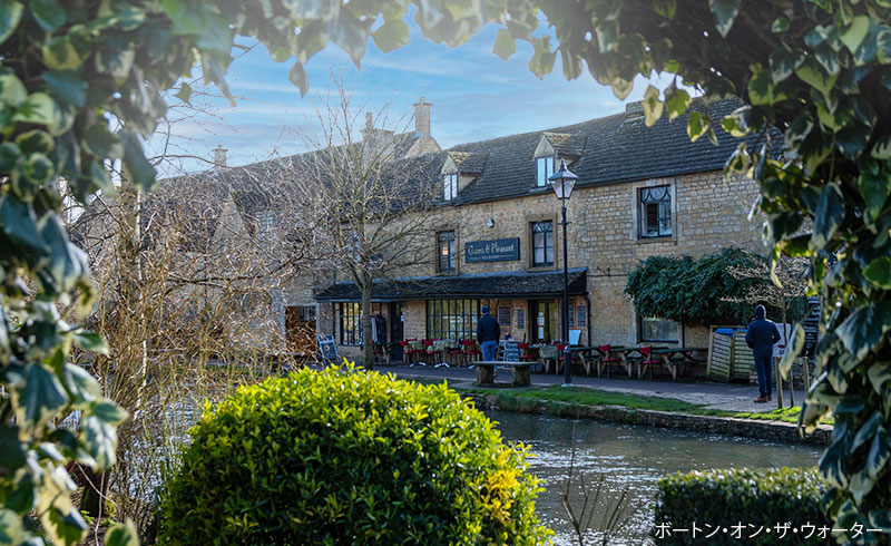 バスツアーならでは、楽々移動♪ ロンドン中心地からの往復送迎バスが付いていて安心