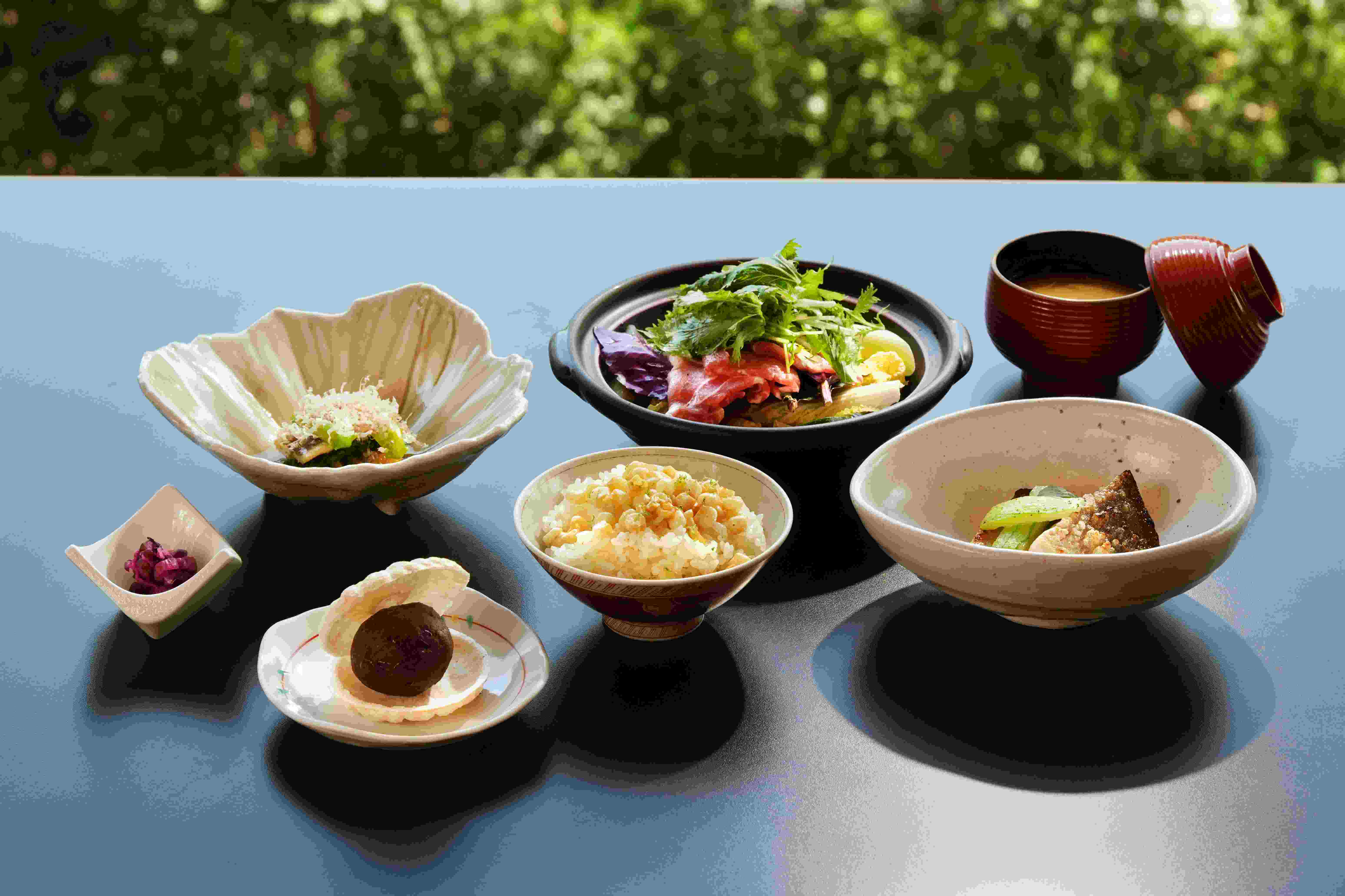 旬の食材を味わう会席料理