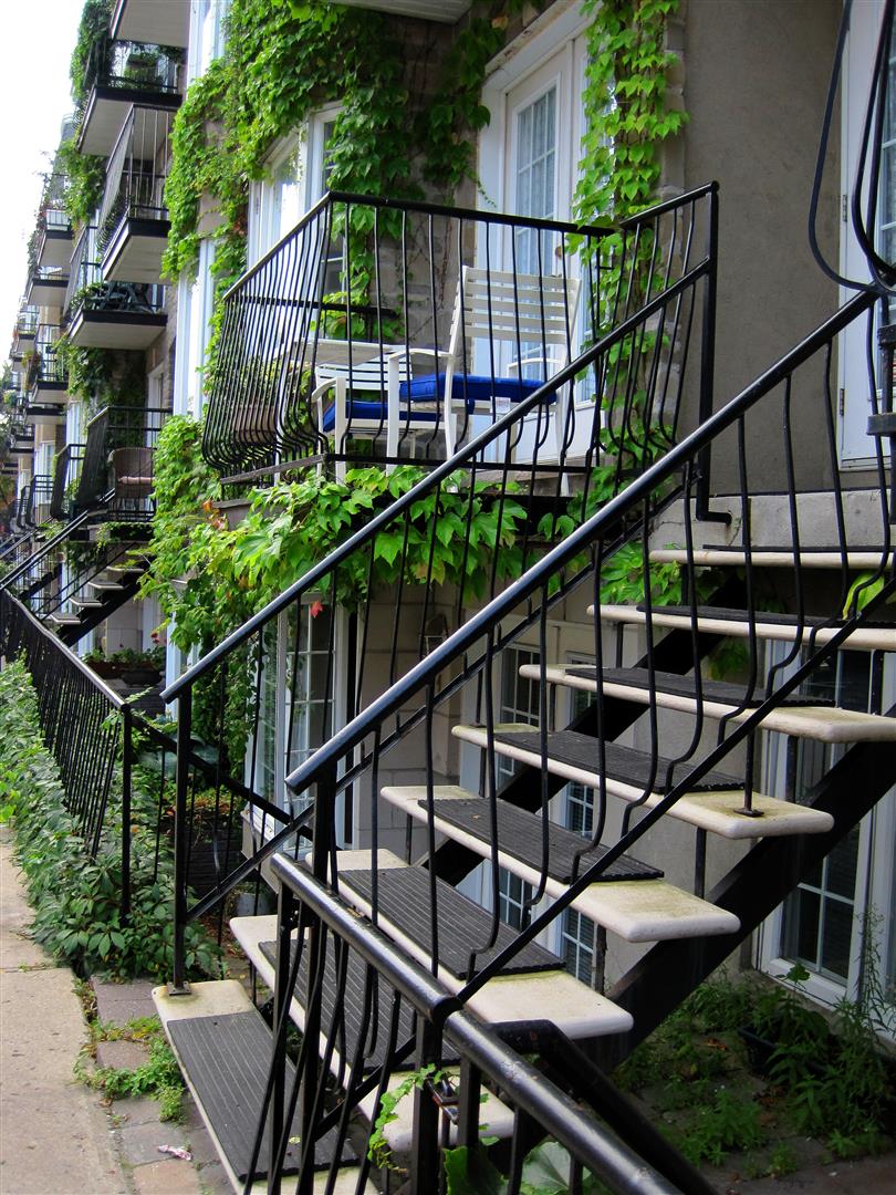 モントリオール住宅地のストリート