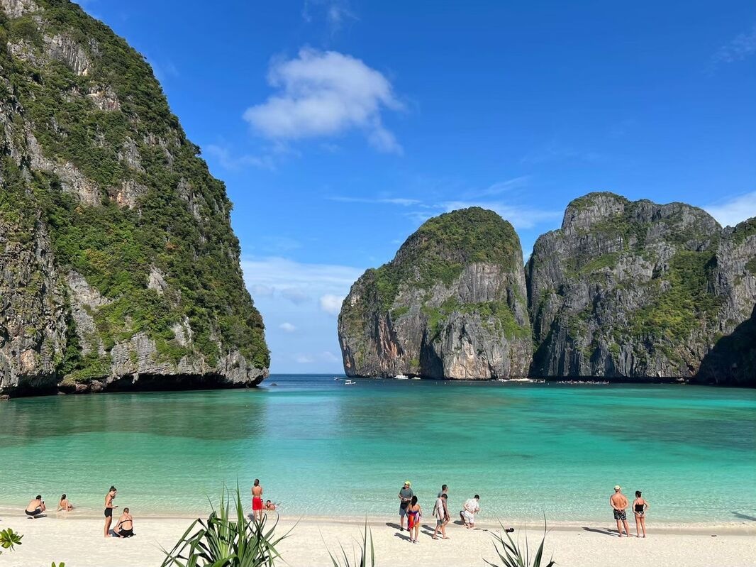 【クラビ発着】ピピ島ツアー（日本語ガイド付き）