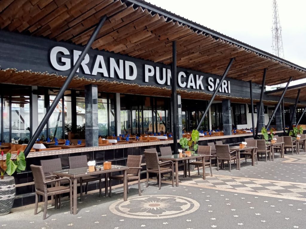 嬉しいインドネシア料理のランチビュッフェ付き｜現地グルメを堪能