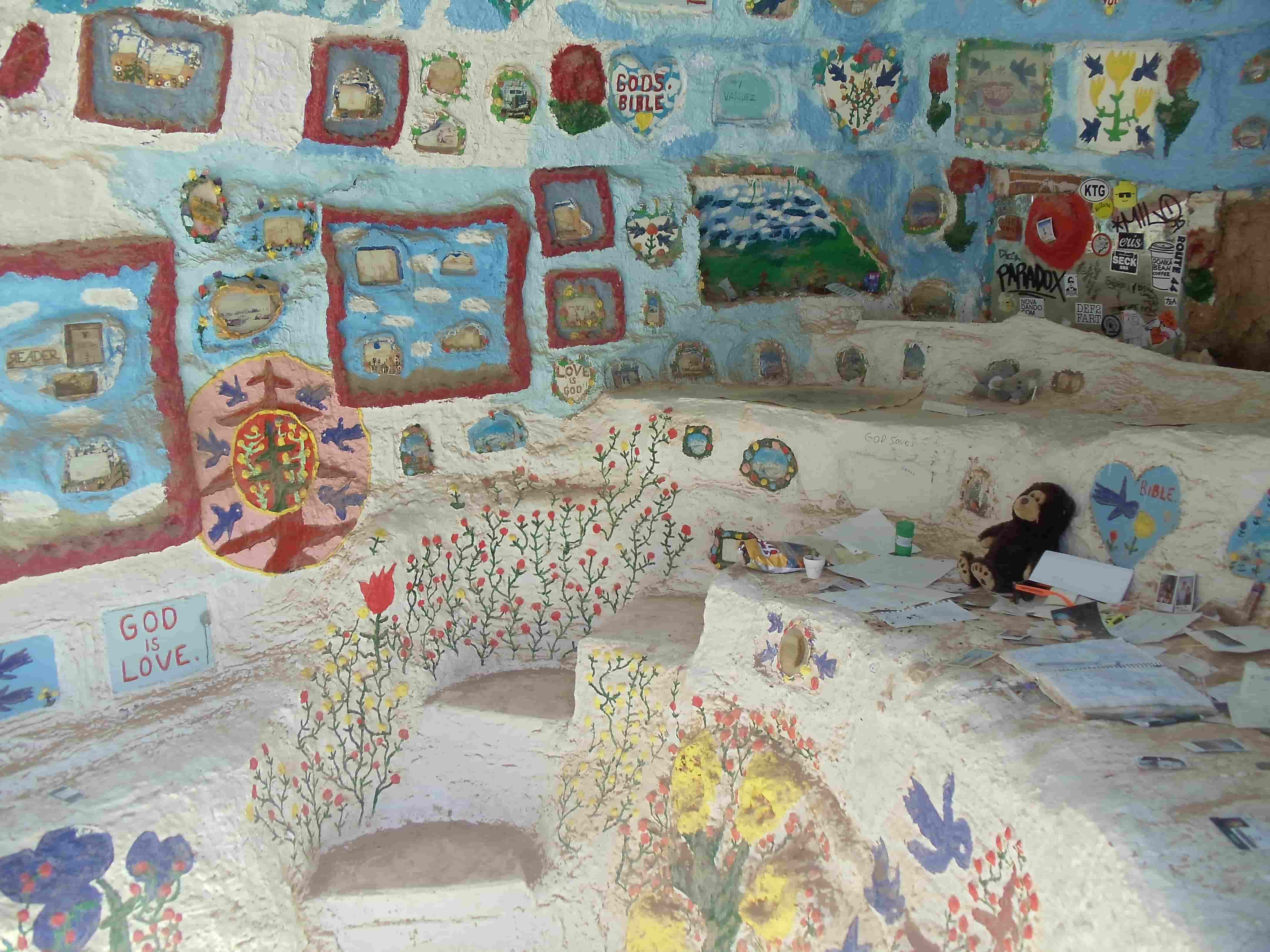 サルべーションマウンテン