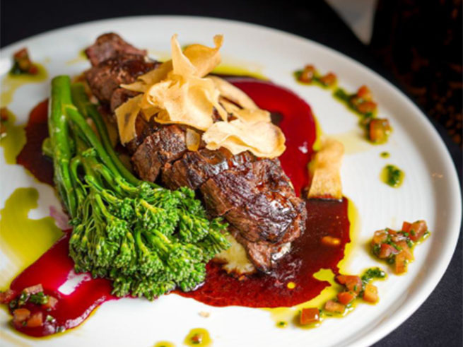 本場のオージービーフやオーストラリア料理を堪能 