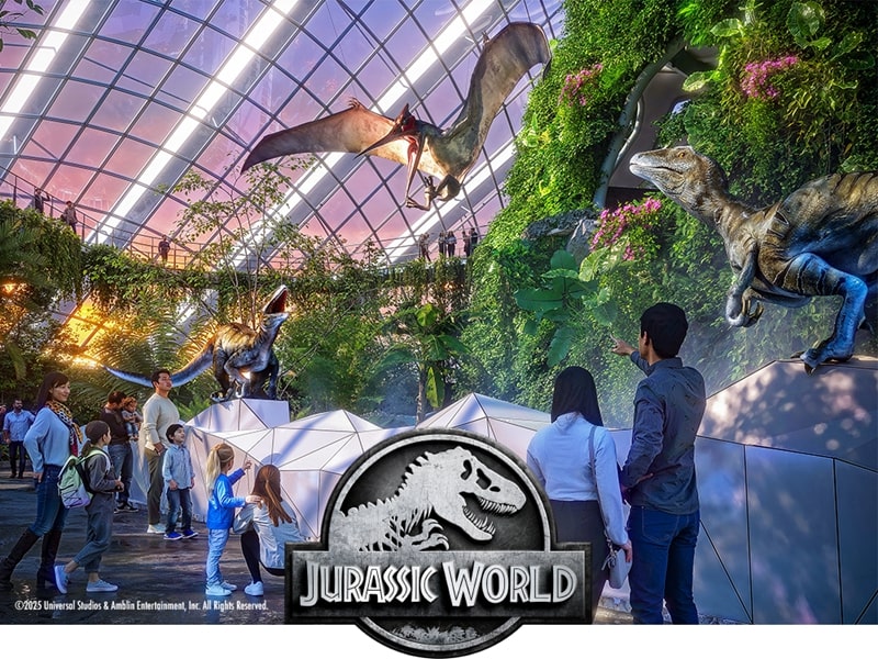 \ あのジュラシック ワールドがクラウド・フォレストをジャック /