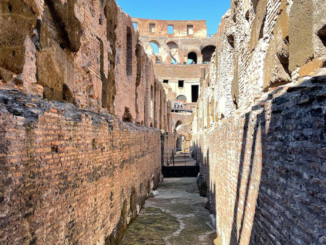 入手困難なコロッセオの地下遺跡&アレーナの予約チケット付きツアー!
