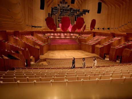 オペラハウス  日本語ツアー  コンサートホール