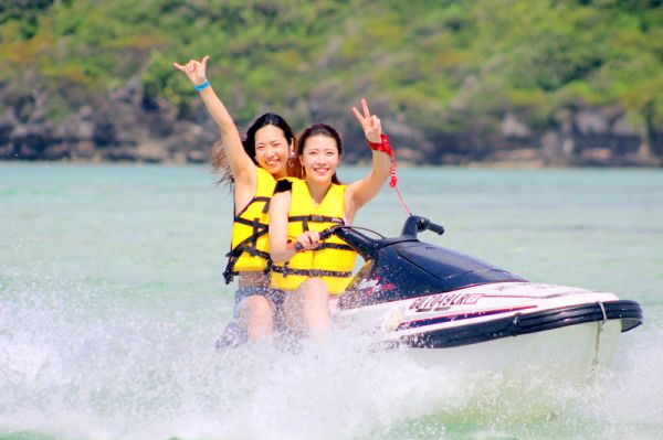 ジェットスキー