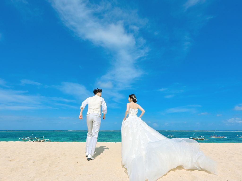 バリ島で最高の思い出♪ ビーチでウェディングフォト by JTB 