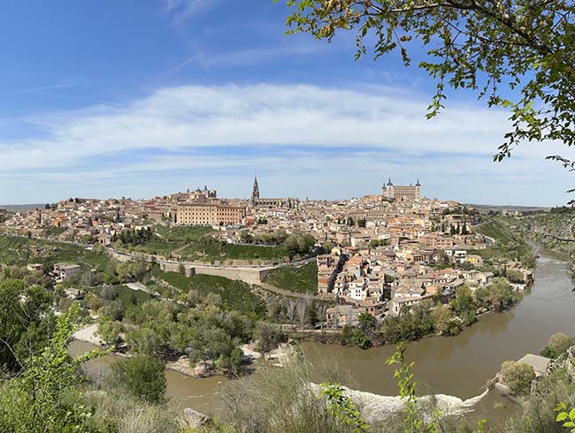 展望台からのトレドのパノラマ風景は絶景