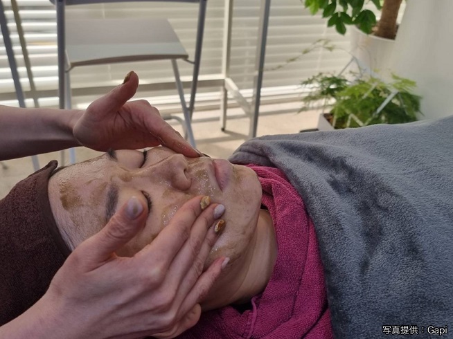 薬草ピーリング+よもぎ蒸し30分