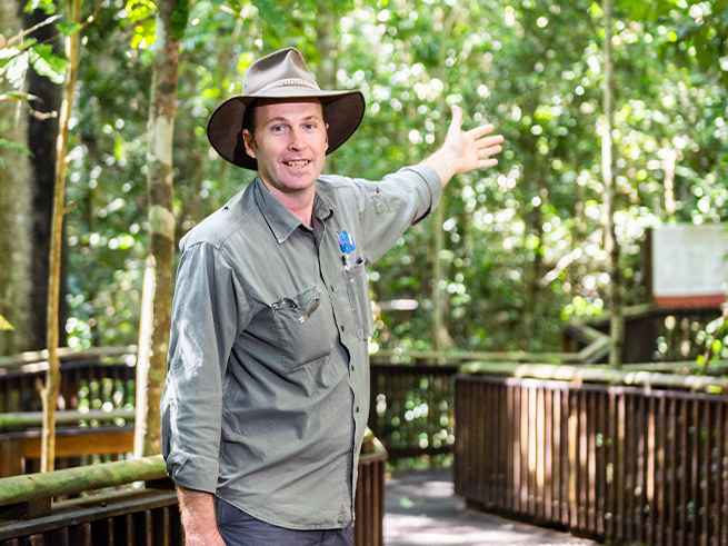 ケアンズの日本語ツアーガイド・シェーンさん