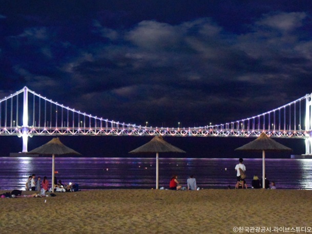 🌊広安里ビーチにて広安大橋（通称：ダイアモンドブリッジ）夜景観賞及び自由行動🌊