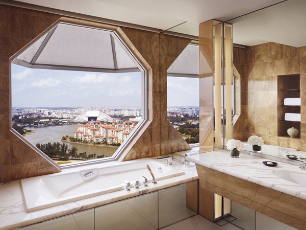 【ホテル】ザ リッツ カールトン ミレニア シンガポール（The Ritz-Carlton, Millenia Singapore）