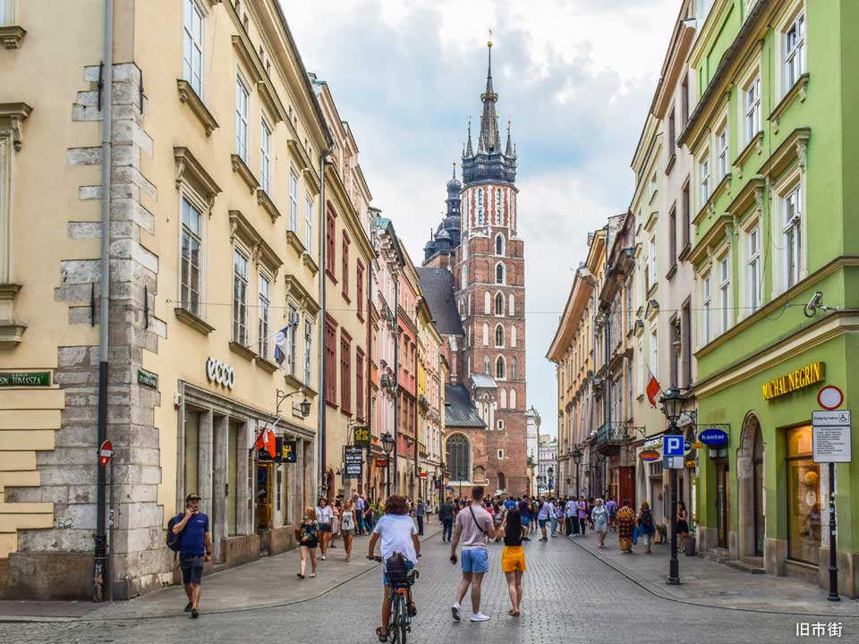 クラクフ市内観光付きプランなら、旧市街、ヴァヴェル城、聖マリア教会などへもご案内