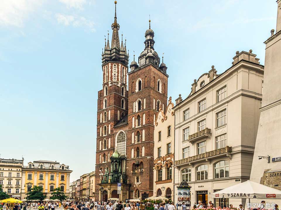 クラクフ市内観光付きプランなら、旧市街、ヴァヴェル城、聖マリア教会などへもご案内