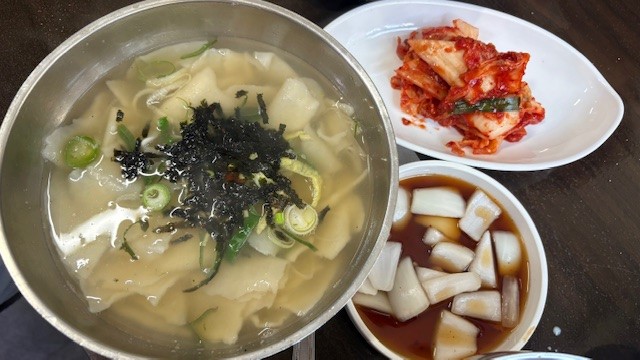 🍲昼食:すいとん、チヂミ、マッコルリ(お酒飲めない方はソフトドリンク)🍻