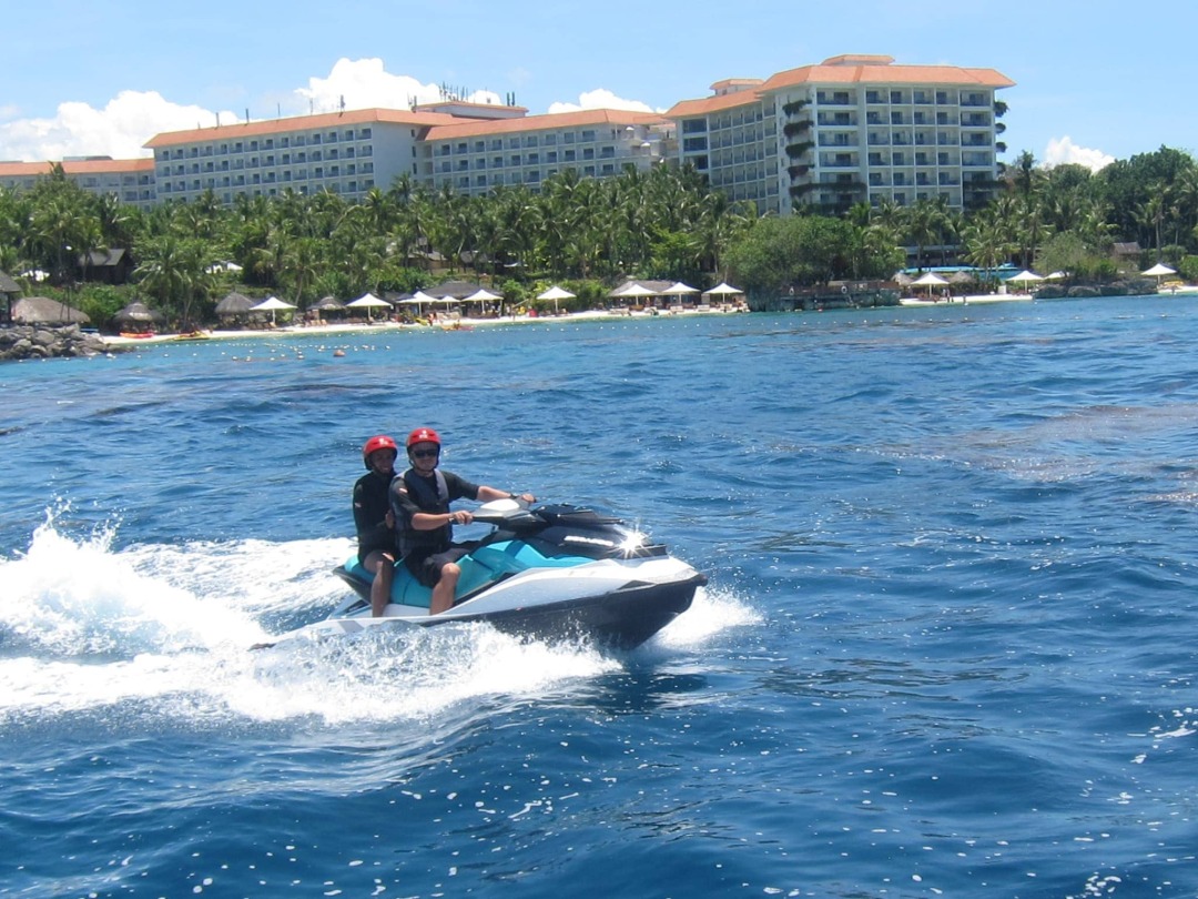 ライセンス不要！南国の海を爽快に駆け抜けよう！
