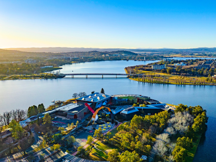 Captain Cook Memorial Jet