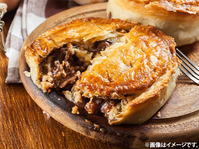 オーストラリア名物ミートパイを味わう