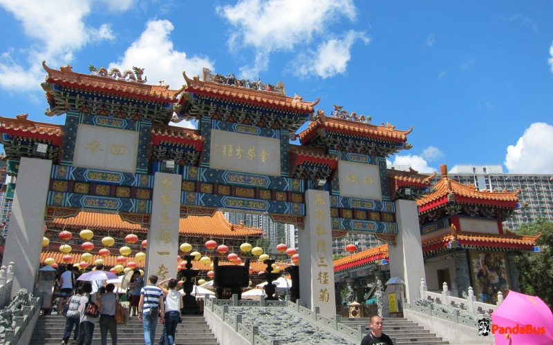 【香港で運気アップ！】ゆっくり午後出発／黄大仙と翡翠市場で開運ツアー