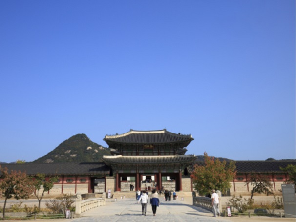 ガイドの説明で景福宮をより深く楽しめる