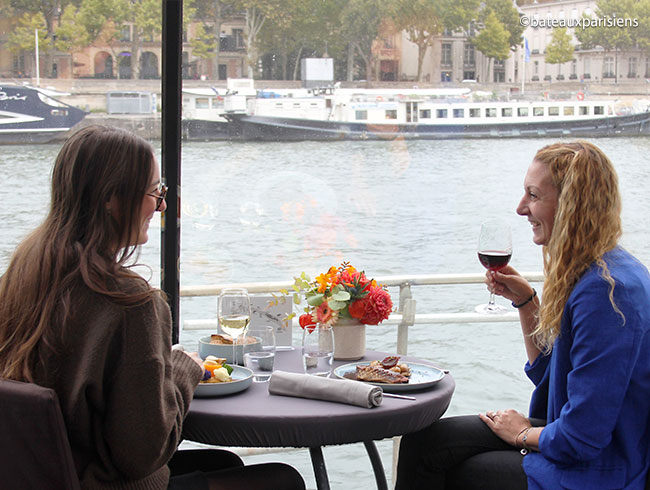 セーヌ川クルーズ