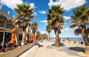 【日本語ガイドとトラム観光】写真映え！ブライトンビーチ＆セントキルダ桟橋 