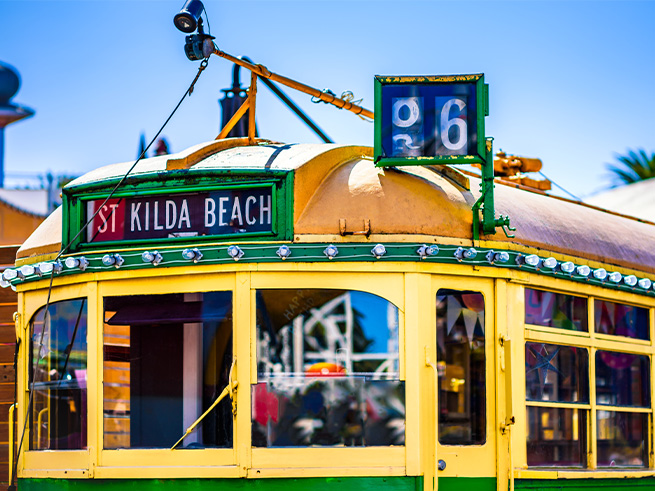 【日本語ガイドとメルボルン街歩き】写真映えスポット巡り | ブライトンビーチ＆セントキルダ桟橋 