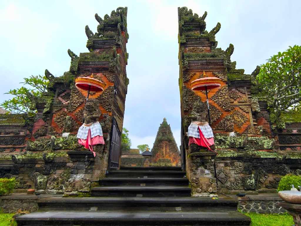 バトゥアン寺院