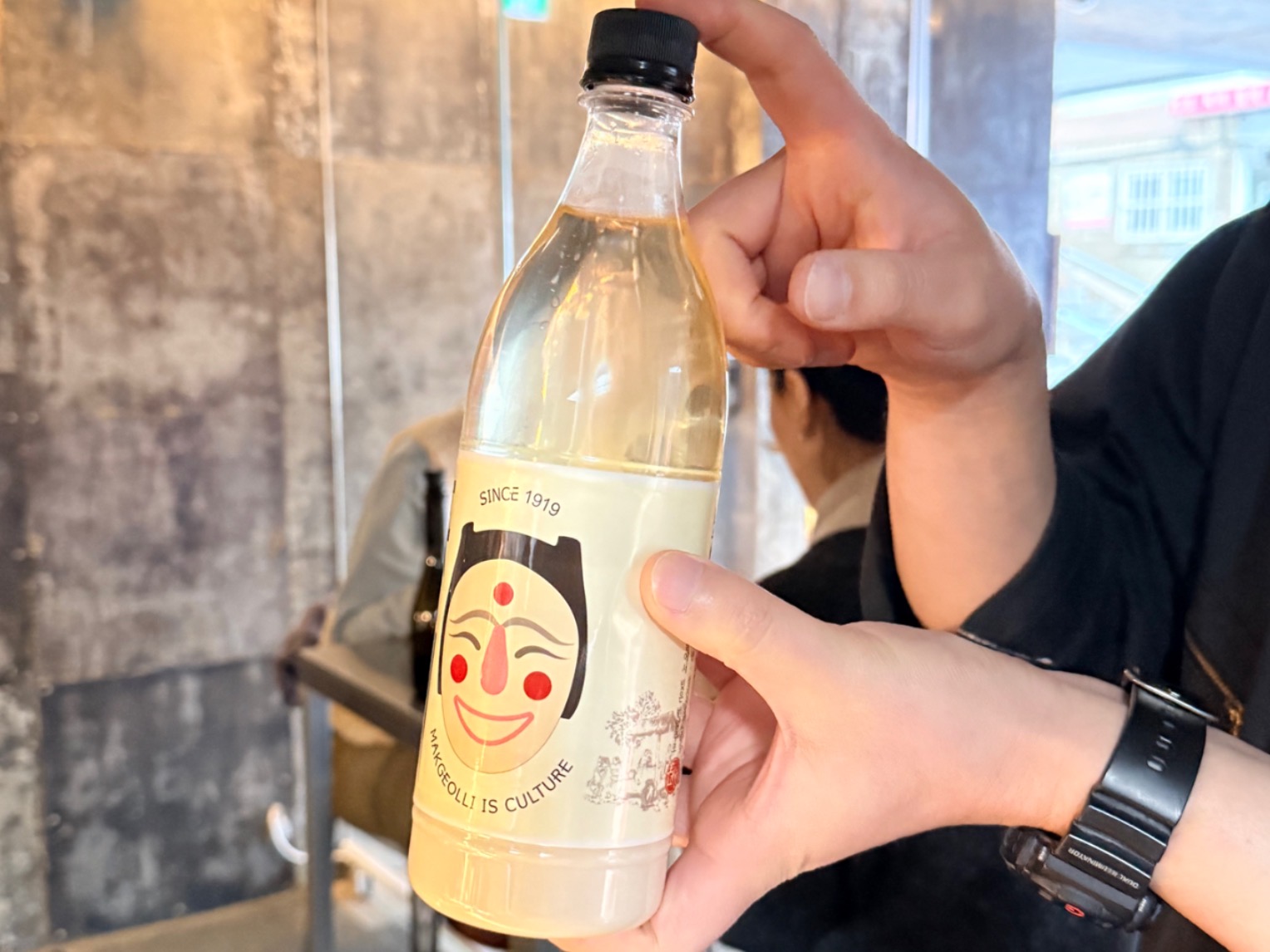 🍶おしゃれなダイニングで、作り立てのチヂミと生マッコリを堪能!