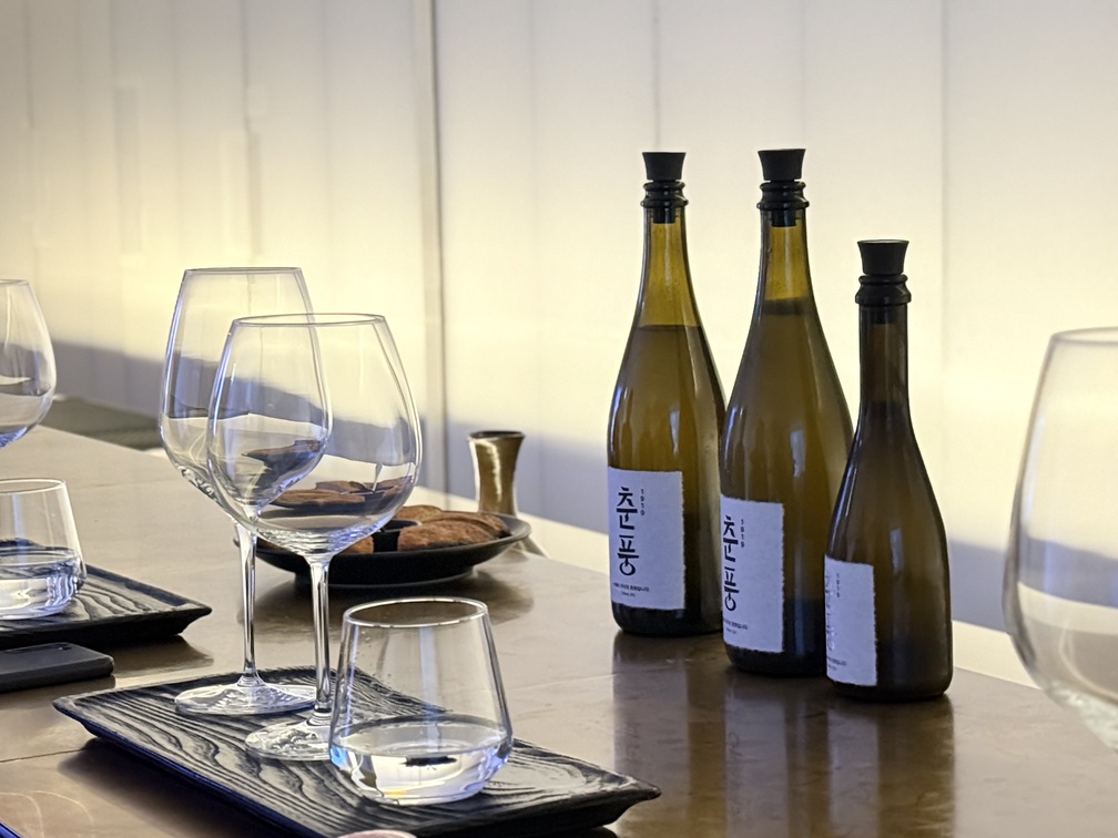 【春風醸造場】韓国伝統マッコリの醸造所見学ツアー｜こだわりの試飲と生マッコリ+チヂミ付き