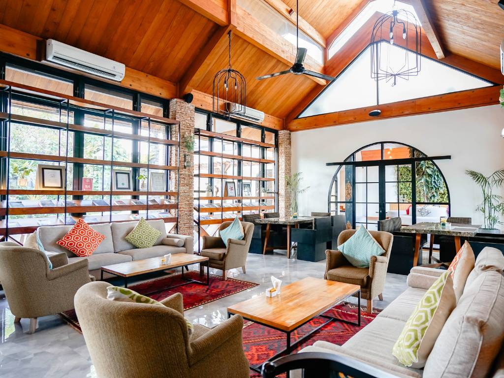 スミニャックで美味しいと評判のマセキッチン＆ワインバー at マカヴィラズ スミニャック（インドネシア料理・タイ料理）