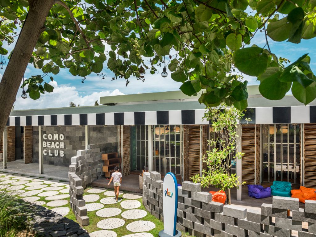 キッズクラブ 「プレイ by コモ」