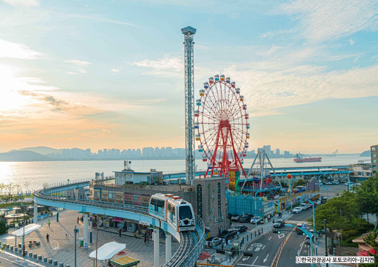🚝 月尾海列車