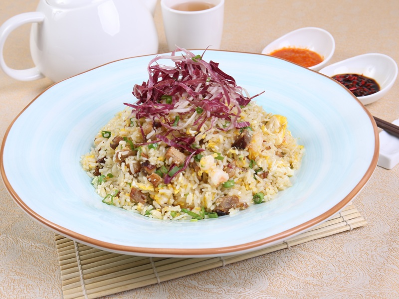 心もお腹も満足♪チリクラブ付きコース料理