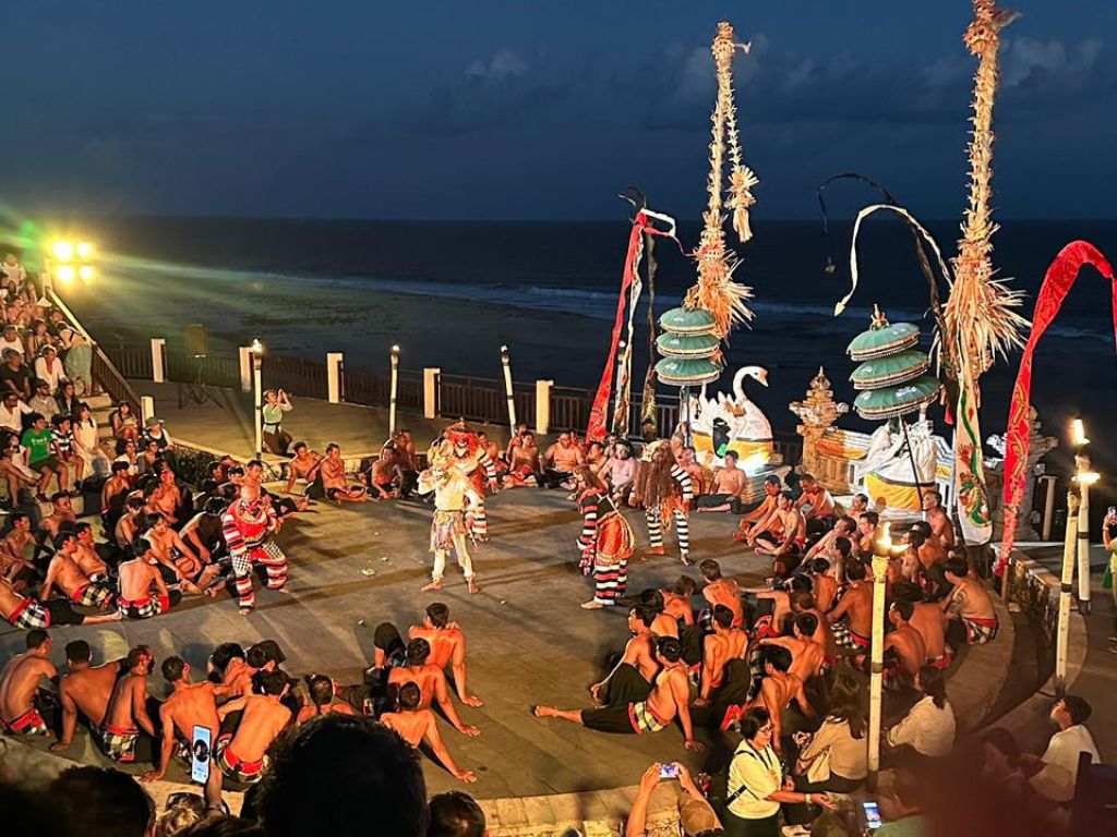 ムラスティービーチ・ケチャックダンス