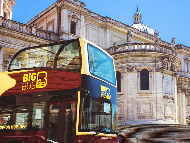 ローマ2階建てバス【BIG BUS】で行くナイト・パノラマツアー（日本語オーディオガイド付）