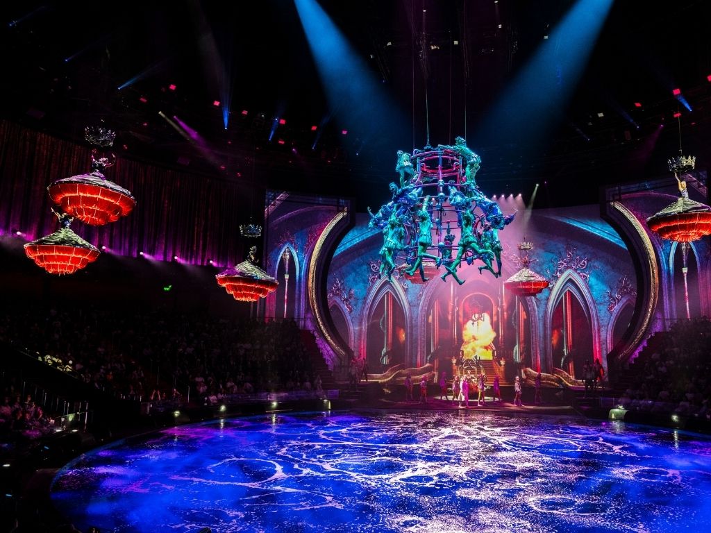 ✨最先端のパフォーマンスと迫力のある演出⛲